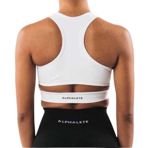 Alphalete Athletics Size Small Off-White Stratus Sports Bra - Picture 1 of 4